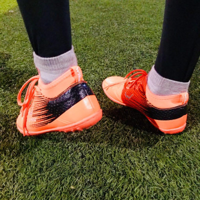 Giày bóng đá phủi thể thao đôi giày khâu full đế cao cấp mẫu giày hót hót nhất anwm 2022-2023