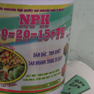 XÔ 15 KG PHÂN BÓN NPK 20-20-15 TE , THÍCH HỢP TƯỚI PHUN TƯỚI NHỎ GIỌT