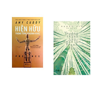 Combo 2 cuốn sách: Hiện hữu trong từng khoảng khắc + Trưởng thành sau ngàn lần tranh đấu