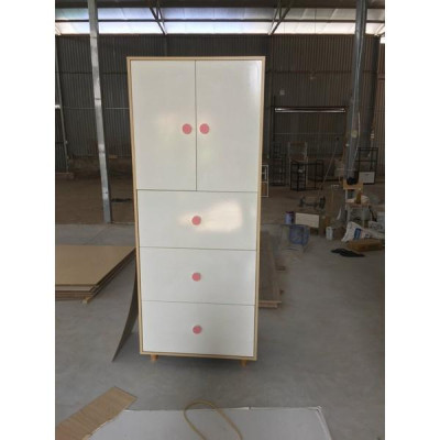 Tủ trẻ em 90 x 1m8 (nhận đặt theo yêu cầu)