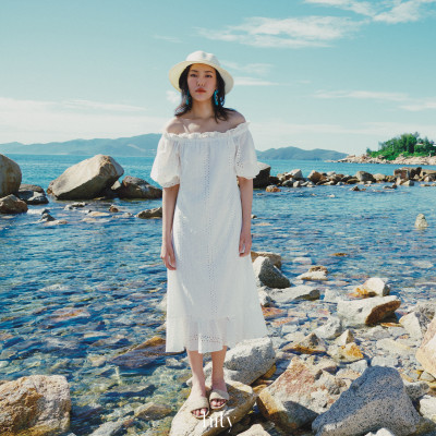 Đầm Trễ Vai Thêu Hạ Vũ DRE225 thời trang thiết kế Hity