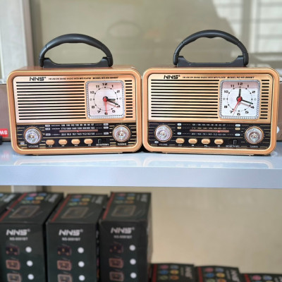 Đài RadioFM-NNS 8898BT thiết kế tân cổ điển, kèm đồng hồ để bàn, bắt sóng FM cực khỏe đầy đủ tính năng nghe nhạc-Hàng Chính Hãng