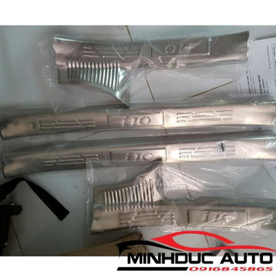 NẸP BƯỚC CHÂN TRONG NGOÀI I10 - MẪU INOX