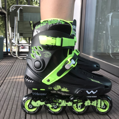 Giày Patin Người Lớn Centosy Xmax, 2 màu đen trắng có bánh đèn sáng