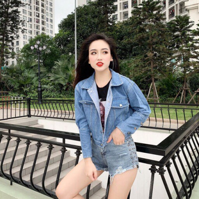 Áo khoác jeans nữ phong cách