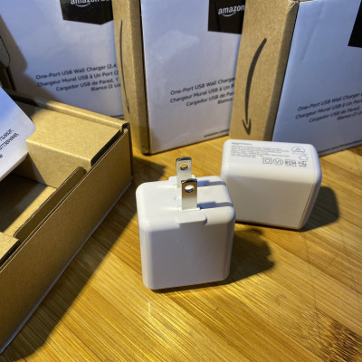 Củ cho máy đọc sách chính hãng 12W (Hàng chính hãng)