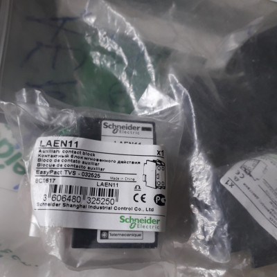 Khối tiếp điểm phụ LAEN11 Schneider - 1NC + 1NO dùng cho khởi động từ LC1E