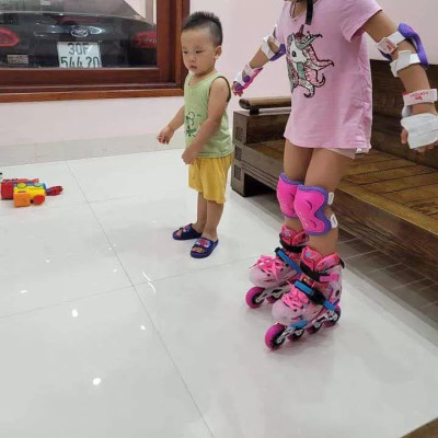 [Tặng Bảo Hộ Tay Chân] Giày Patin Trẻ Em Centosy Kid Pro, Form Nhựa, Độ Chịu Lực Cao, Có Khóa Bánh Cho Bé