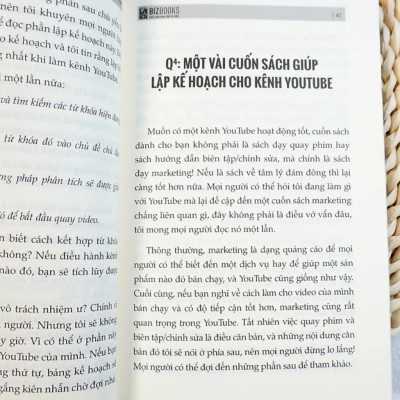 Sách - 101 Điều Nên Biết Để Trở Thành Youtuber Triệu Views