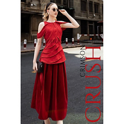 Áo đỏ cổ khoét vai NGADO