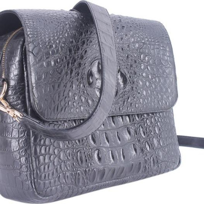 Túi Xách Da Cá Sấu Huy Hoàng Hộp Vuông HT6201 (20 x 37 cm) - Đen