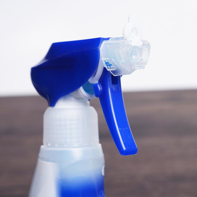 Xịt tẩy vệ sinh cặn Canxi Kao Nhật Bản 400ml trên vòi sen, bồn tửa mặt, kính nhà tắm, gạch men ố màu