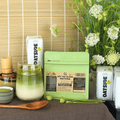 Combo pha chế Matcha latte từ OATSIDE - Pha được 9 ly thành phẩm - Gồm 9 Hộp OATSIDE 180ml + Gói 50g Bột Matcha trà Ôlong GUfoods