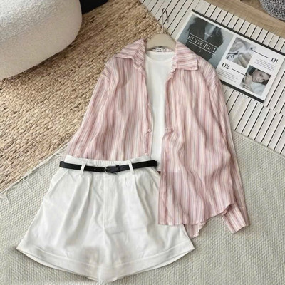 Set 3 Món Áo Ba Lỗ Mix Quần Short Trắng Mix Áo Sơ Mi Sọc Dáng Rộng Kèm Dây Lưng