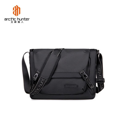 Túi đeo chéo Arctic Hunter chất liệu Oxford Fabric chống thấm nước, nhiều ngăn tiện dụng - K00528