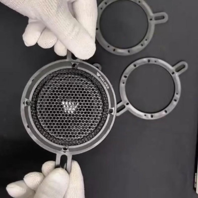 Combo Kèm Dưỡng Loa Trung Tâm và Loa Mid Dành Cho Toyota Cross - Walker VMM35 CAR AUDIO