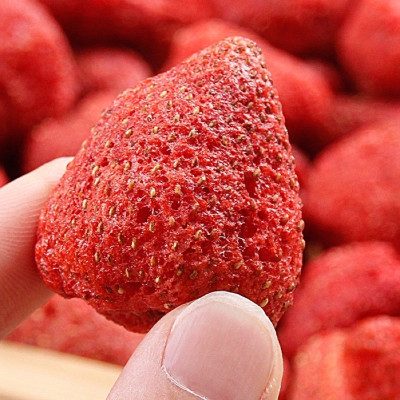 Dâu tây sấy giòn DJ&A Úc - 25g