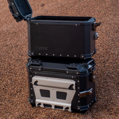 Thùng nhôm bên hông xe máy LS2