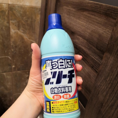 Combo Nước Tẩy Quần Áo Rocket (600ml) + Thanh Xà phòng Giặt Cổ Áo, Tay Áo hàng nội Địa Nhật Bản