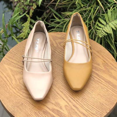 Giày nữ 1 phân hot trend  trẻ trung năng động 21018