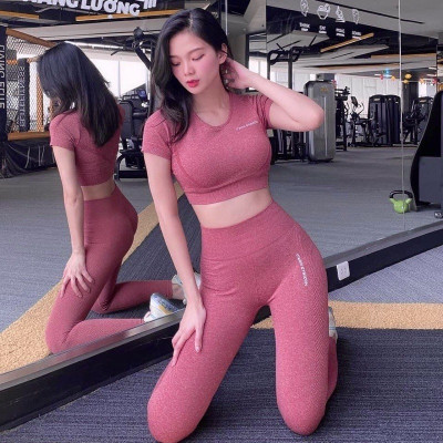 Set Đồ Nữ Thể Thao Gồm Áo Croptop Ngắn Tay và Quần Dài