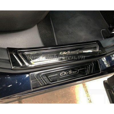 BỘ SẢN PHẨM Nẹp bước chân và ốp chống trầy cốp Mazda CX5, CX-5 2018 - Mẫu Titan