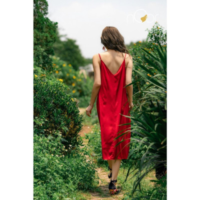 Váy Ngủ Lụa Hai Dây Suông Dáng Dài Cao Cấp Siêu Mát Cèdre Thương Hiệu nOor - NV557